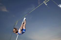 开云下载-跨界火力，从爵士压制到德比接管，爱德华兹的统治力启示