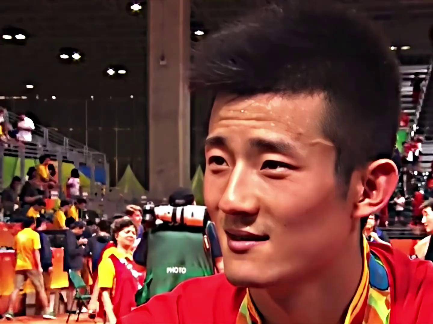 包含韩国羽毛球队险胜泰国羽毛球队，谌龙统治全场的词条