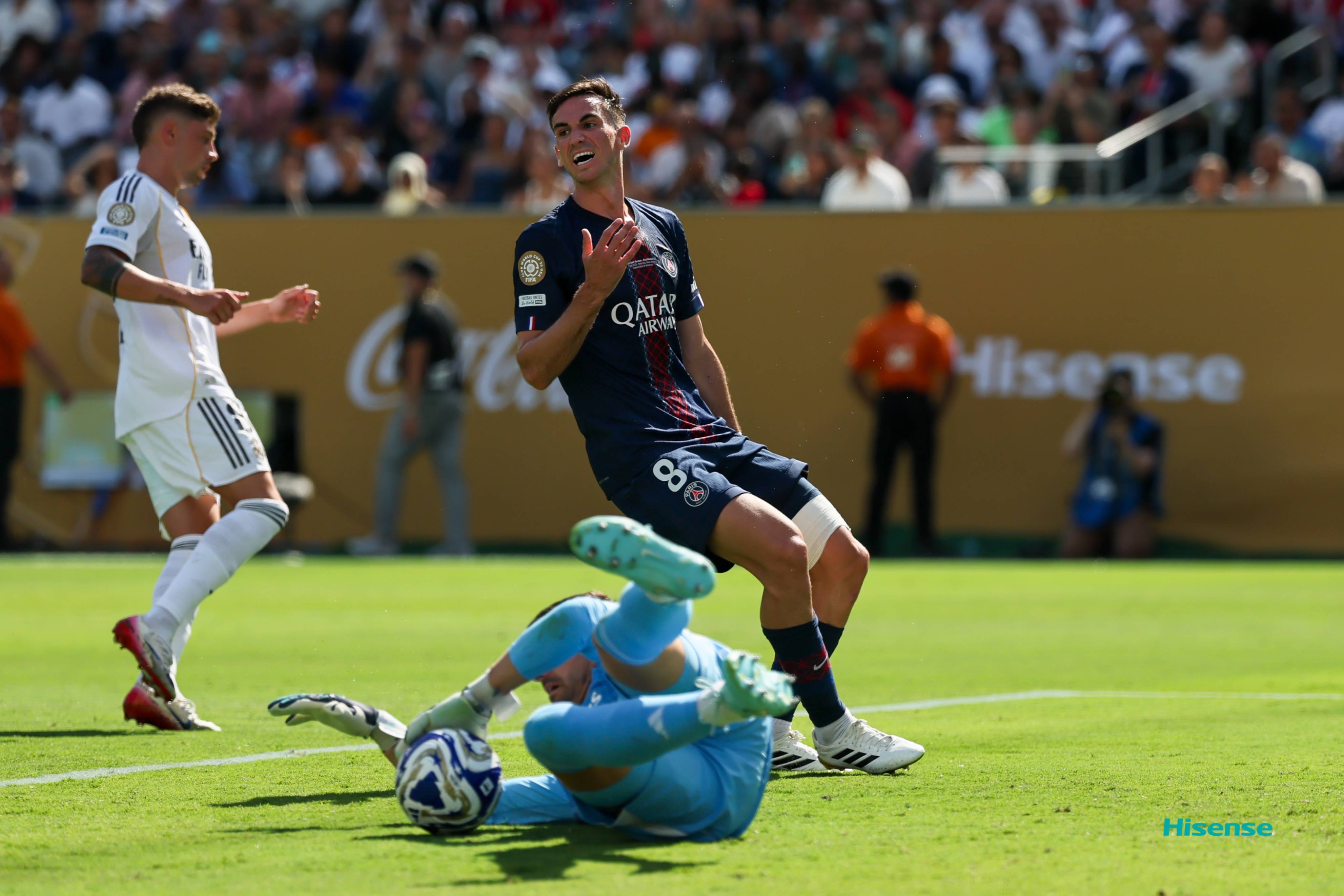 皇马横扫巴黎，弗拉霍维奇惊艳世界