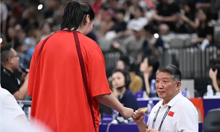 丹麦队完胜中国队，戴资颖点燃赛场