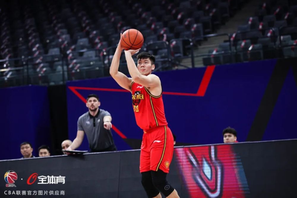 包含球场角逐胜负关键时刻,胜局已定的词条 包含球场角逐胜负关键时刻,胜局已定的词条