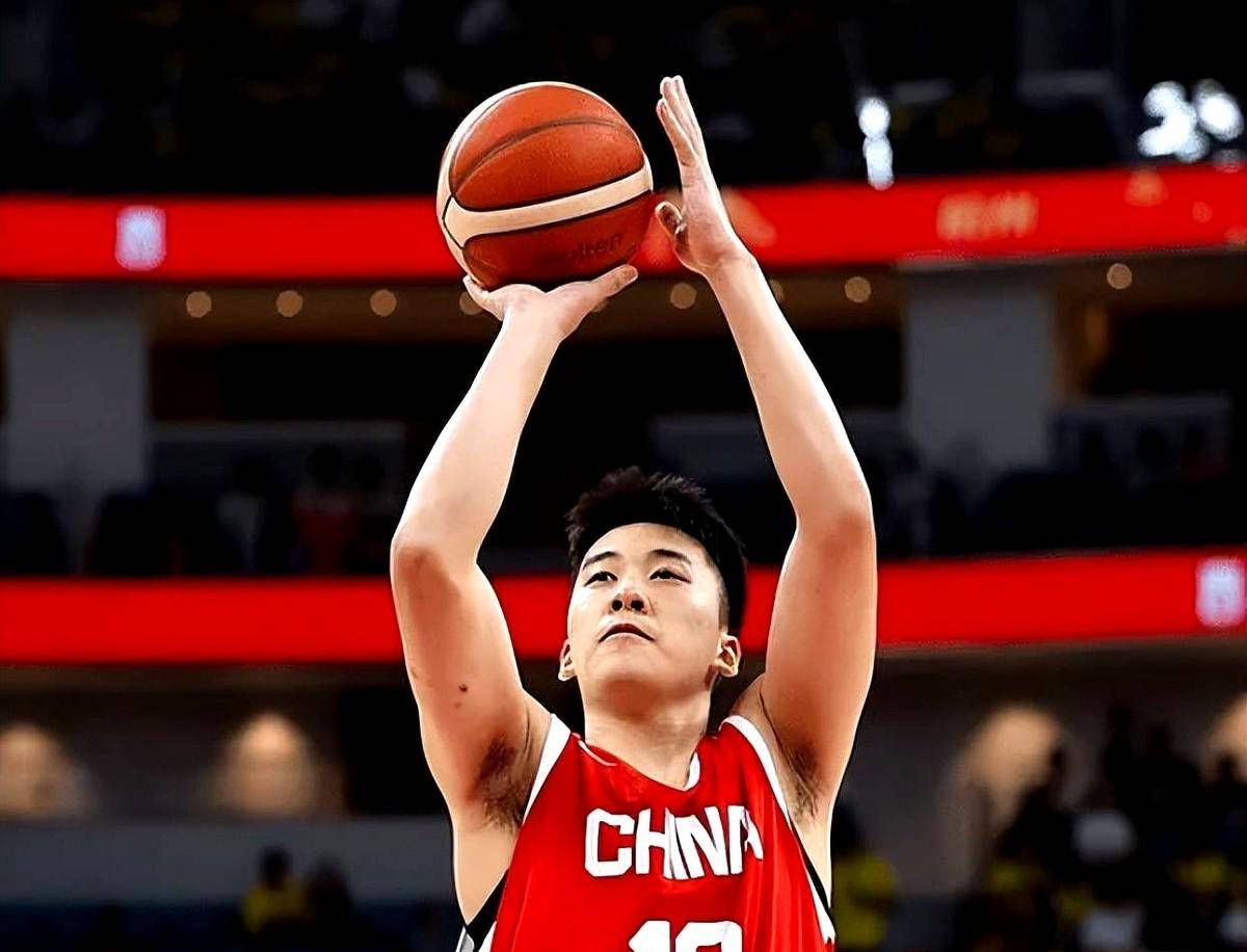 亚洲篮球高手荣膺单场狂扣之星的简单介绍