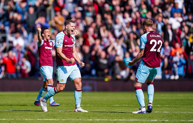 关于狼队大获胜利！保级形势明朗的信息