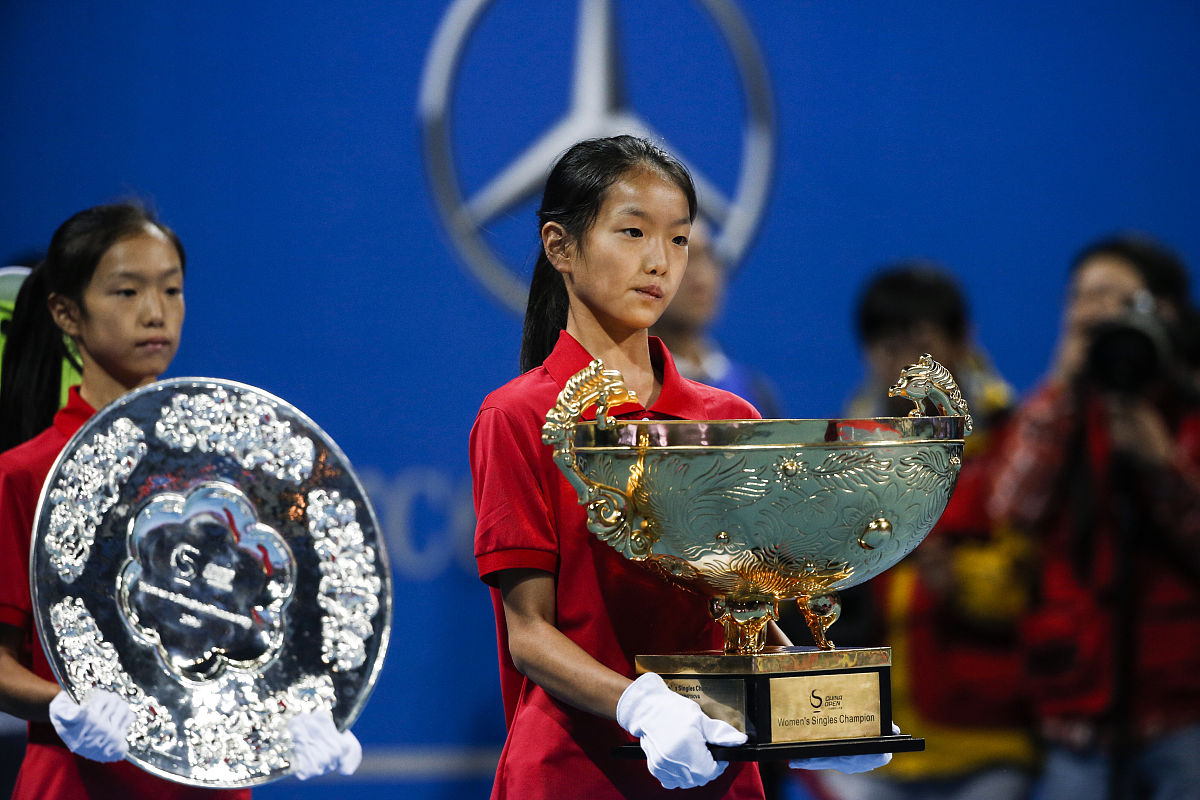 包含韩国球员闪耀赛场，夺下胜利的词条