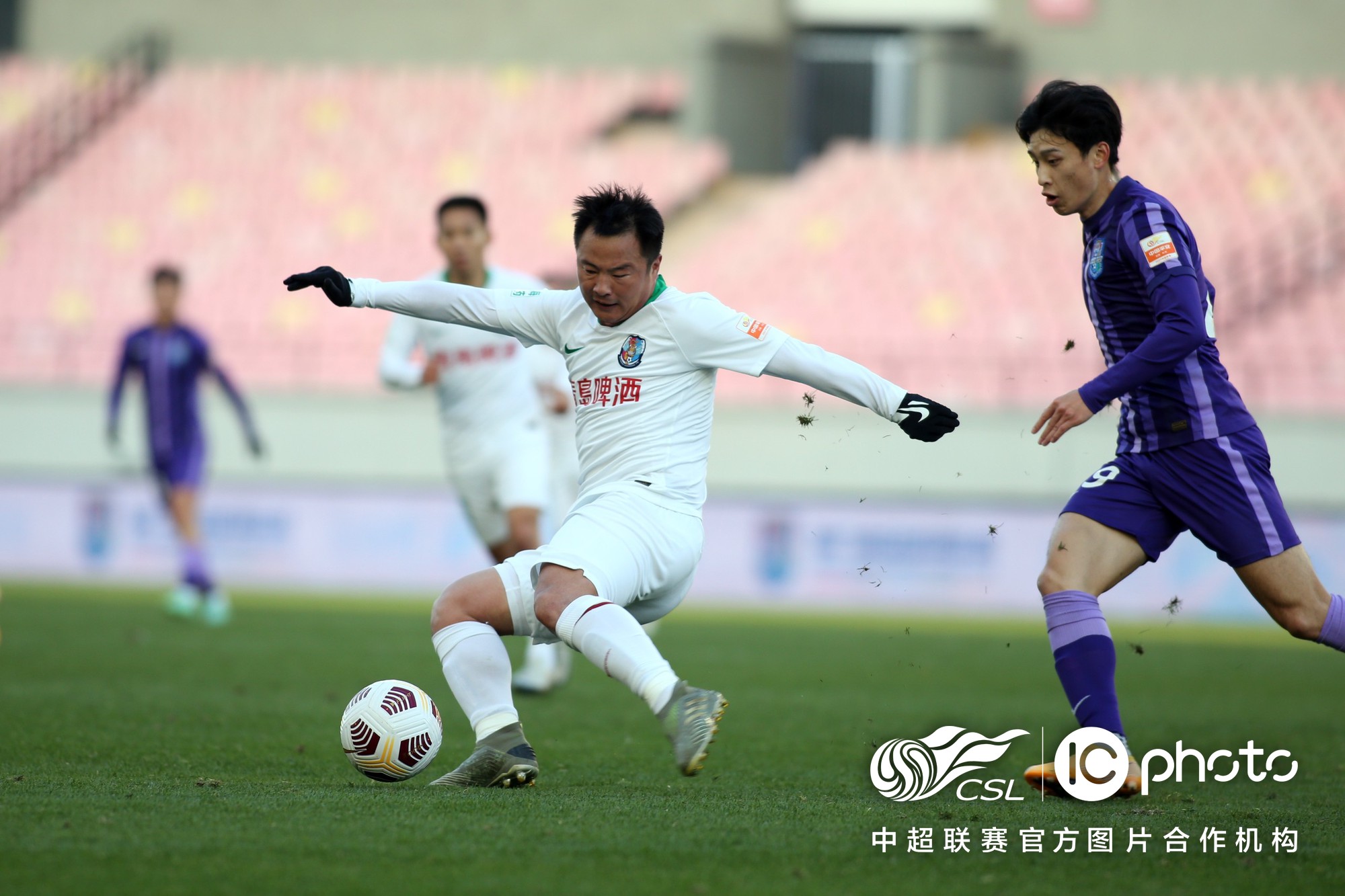 热门球队斩获胜利，晋级之路一步更近的简单介绍