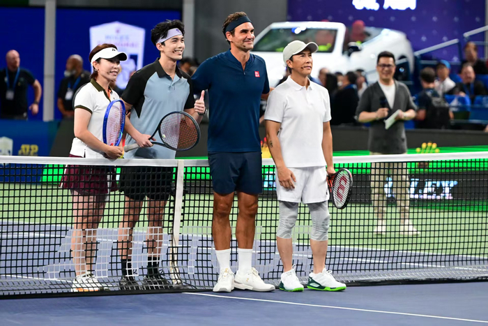 关于西班牙网球队血洗意大利网球队，费德勒制霸全场的信息