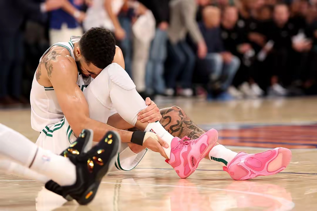 关于凯尔特人翻盘鹈鹕,麦科勒姆点燃赛场的信息 关于凯尔特人翻盘鹈鹕,麦科勒姆点燃赛场的信息