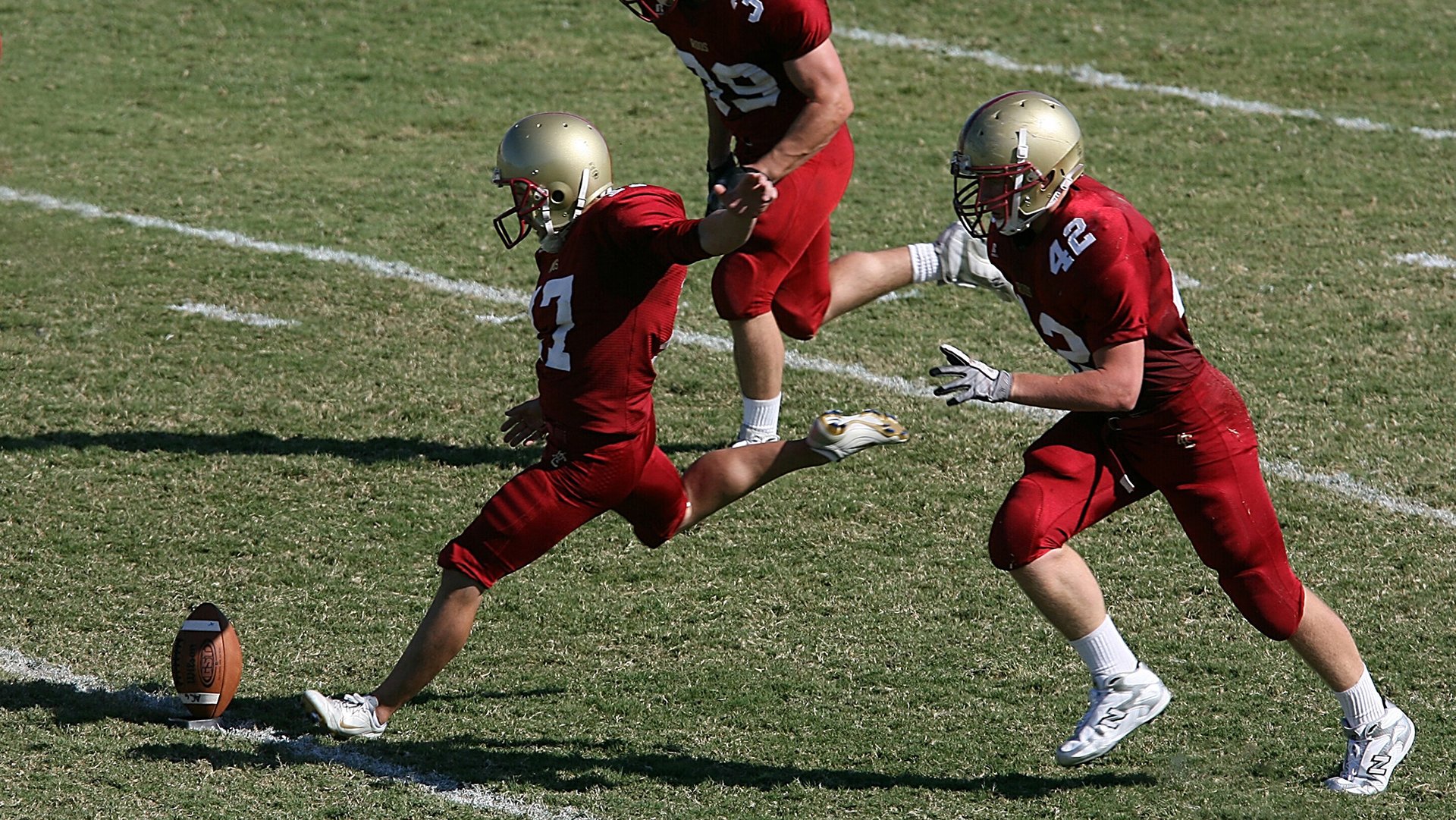 秘鲁强势拿下葡萄牙，罗德里成为关键先生